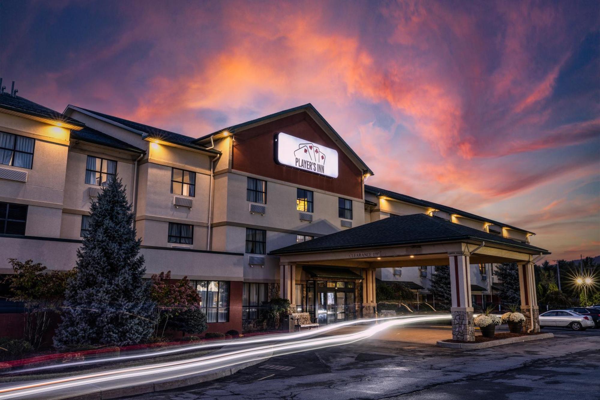 Akwesasne Mohawk Casino Resort And Players Inn Hotel -Formerly Comfort Inn And Suites Hogansburg Ny Exterior photo